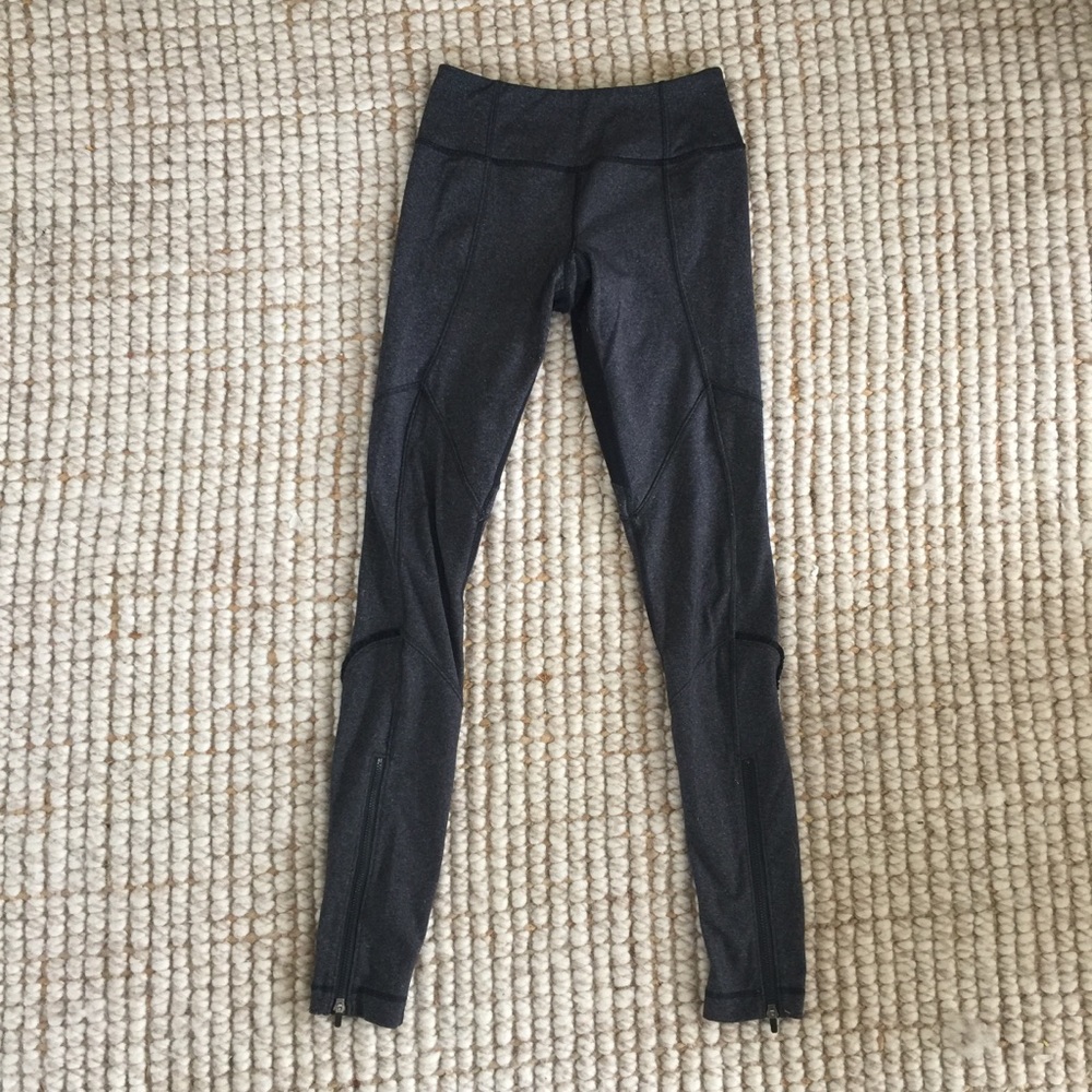 Lululemon unique dressage legging